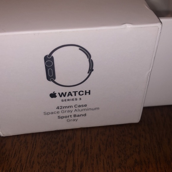 *SOLD* Apple Watch Series 3 Box & Band - Picture 4 of 9
